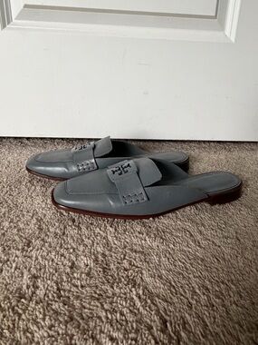 Tory Burch Women's Light Gray Leather Backless Loafers
